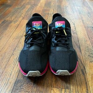 Adidas NMD R1 V2 runners “Tokyo Nights”